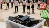 SEP restringe celulares en primaria y secundaria; normas entran en vigor el 3 de noviembre